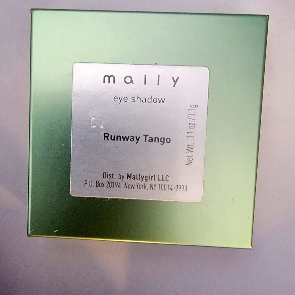 Mally Beauty piece mally